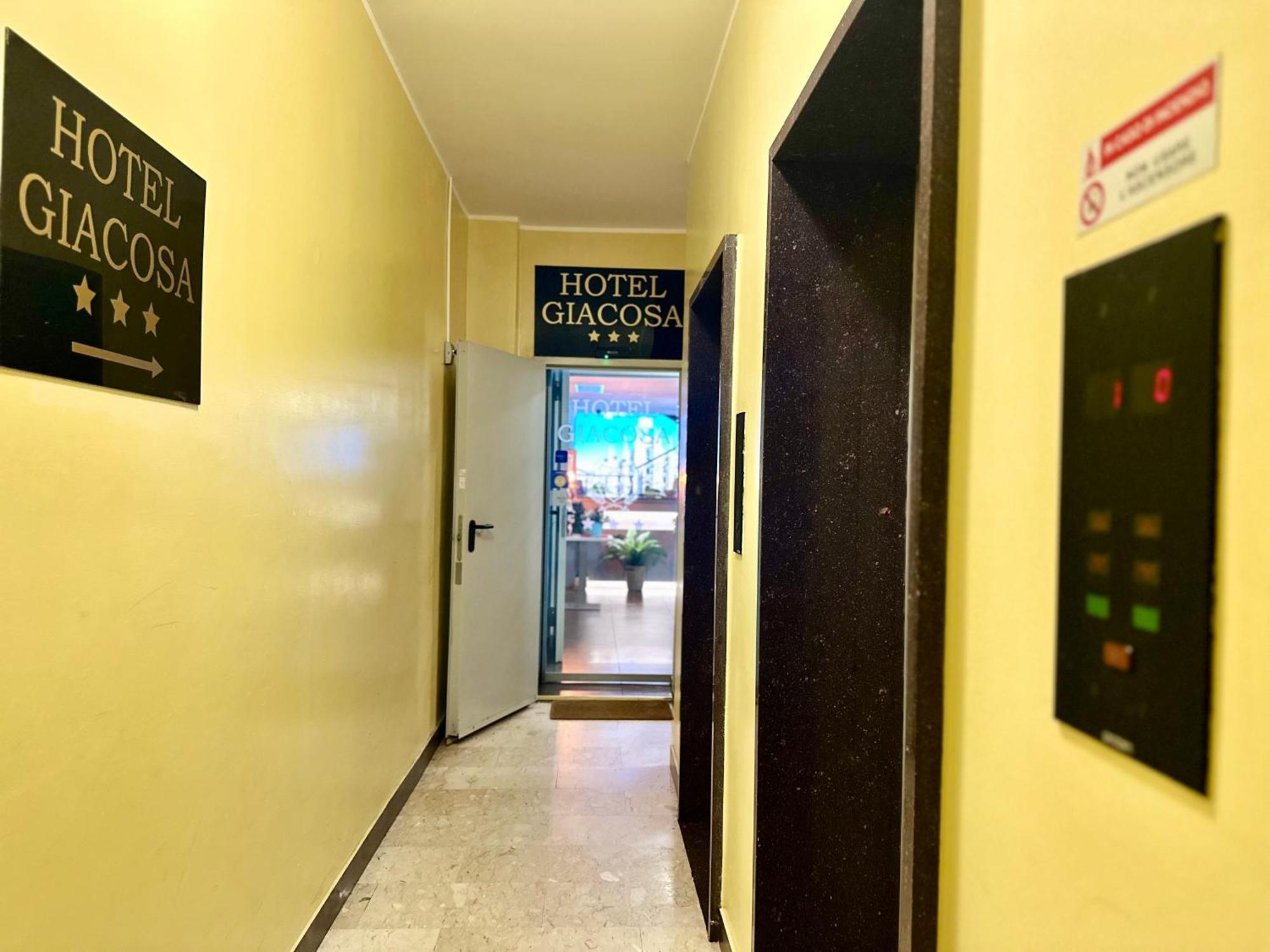 מילאנו Hotel Giacosa מראה חיצוני תמונה