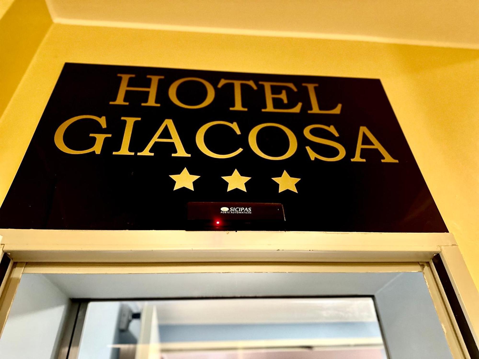 מילאנו Hotel Giacosa מראה חיצוני תמונה