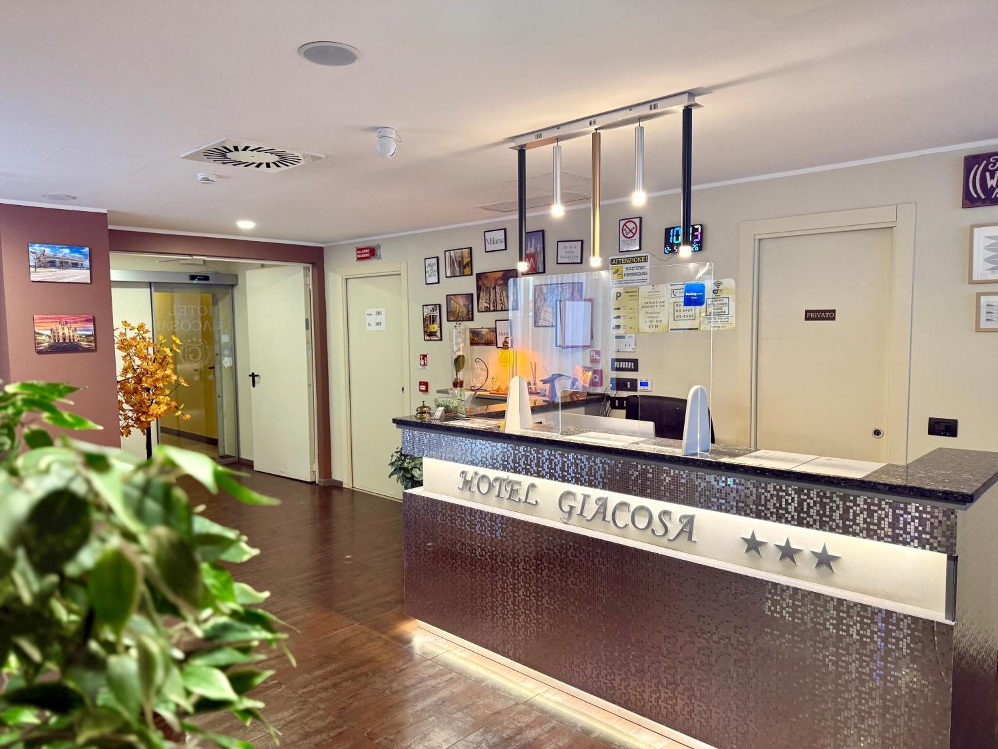 מילאנו Hotel Giacosa מראה חיצוני תמונה